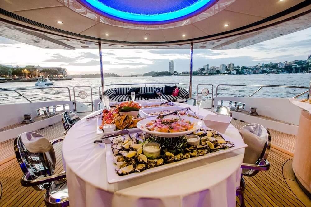 sydney harbour dinner cruises services