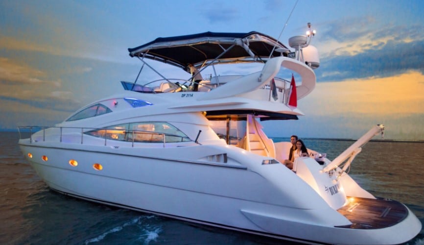 Budgeting for a Small Luxury Boat Costs and Considerations